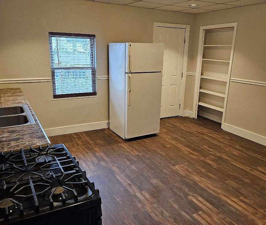 1st image of 316 McMasters Ave
