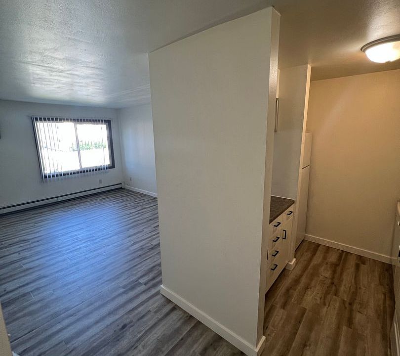 1st image of 5911 Spartan Dr #6