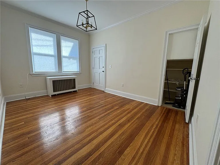 667 Yonkers Ave #1R — Photo 4