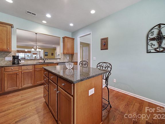 4th image of 26508 Sandpiper Ct