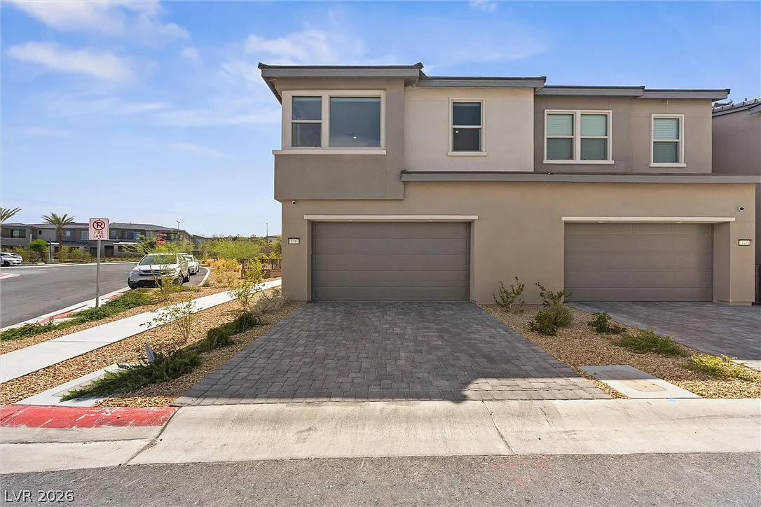 3 bed, 2.5 bath, 1854 sqft, $2,650 — Photo 1