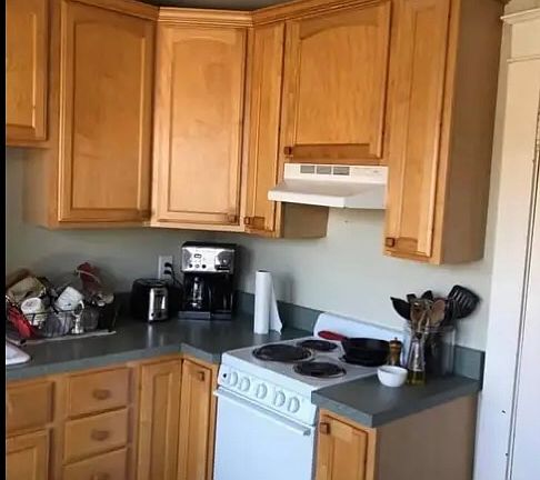 3rd image of 1920 Blair Blvd #1