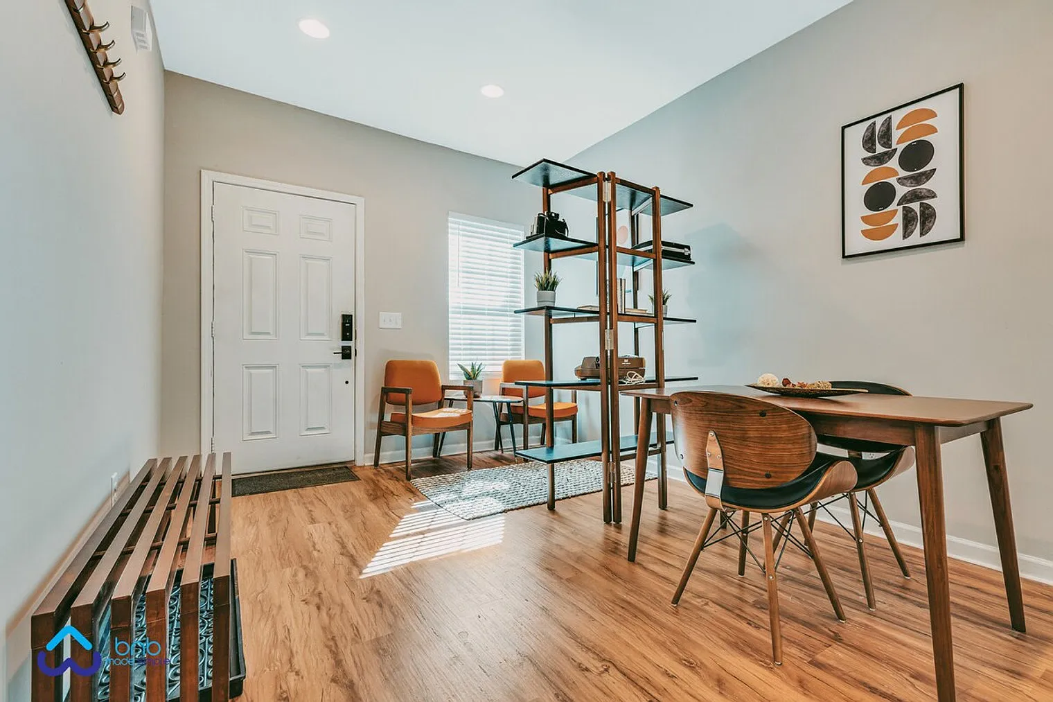6 bed, 4.0 bath, $9,516 — Photo 2