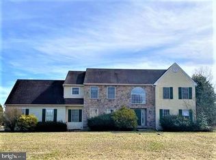 208 Yorktown Dr, Mullica Hill, NJ 08062