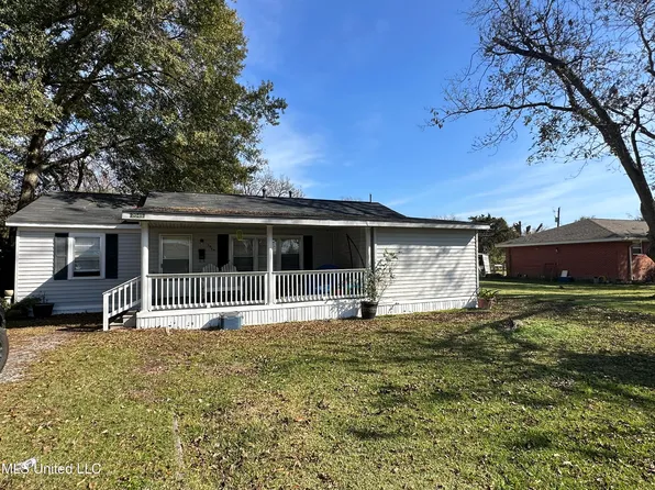 2049 Eleanor St, Vidalia, LA 71373