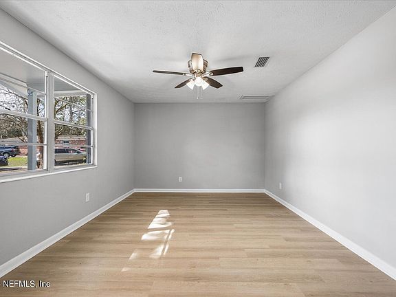 5th image of 3700 TORRES Court