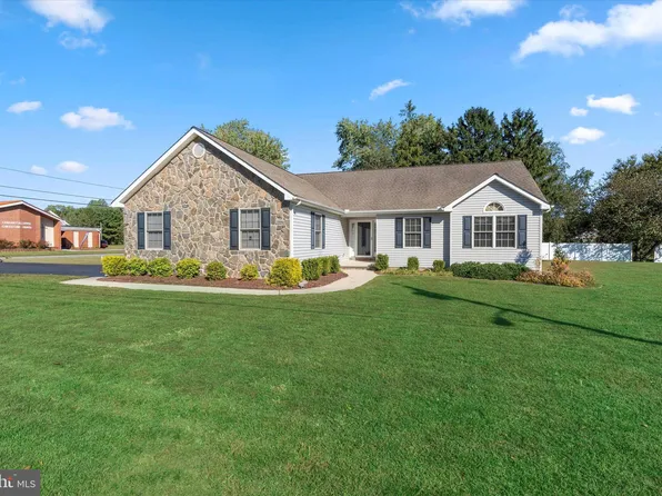 130 Maple St, Houston, DE 19954