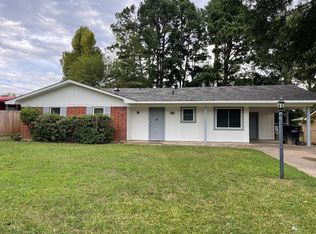 1302 Stanford St, Longview, TX 75601