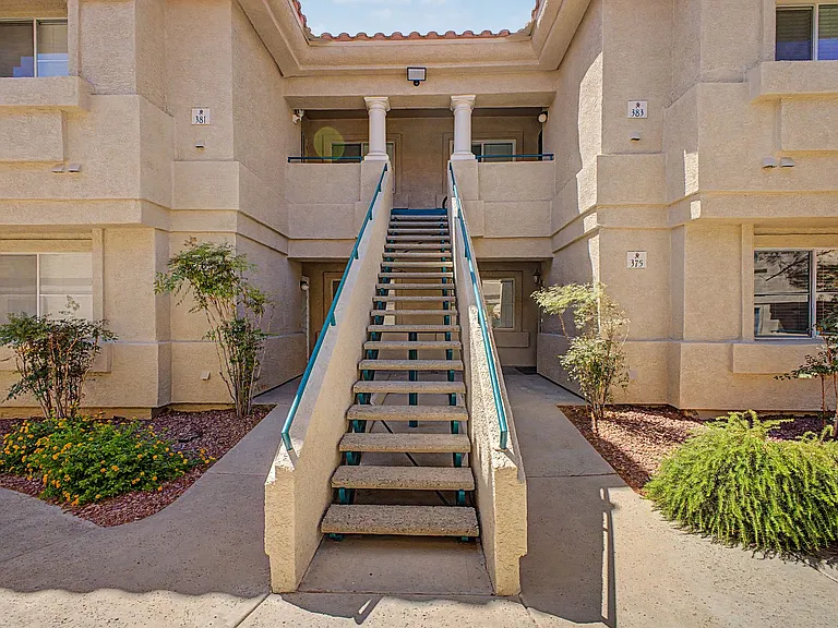 381 Manti Pl — Photo 2