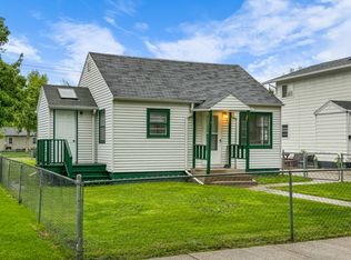 1812 8th Ave N, Grand Forks, ND 58203