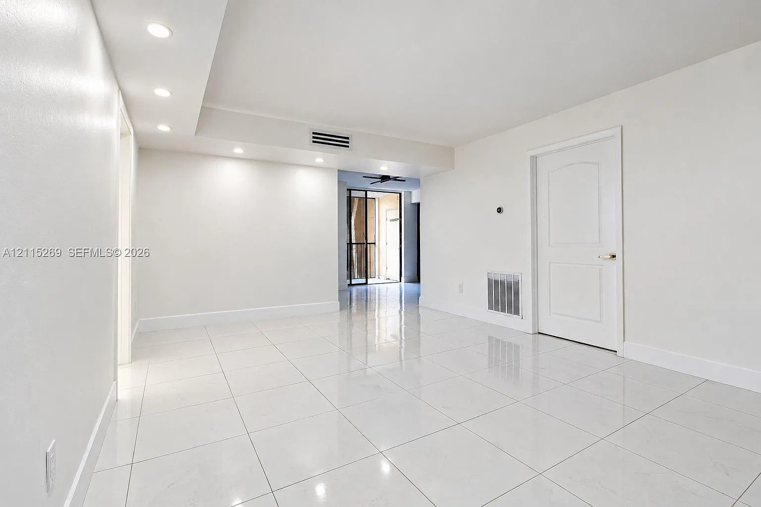 Fox Chase Condo #1 — Photo 2