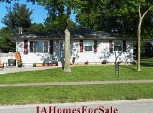 2641 Gloria Dr, Waterloo, IA 50701