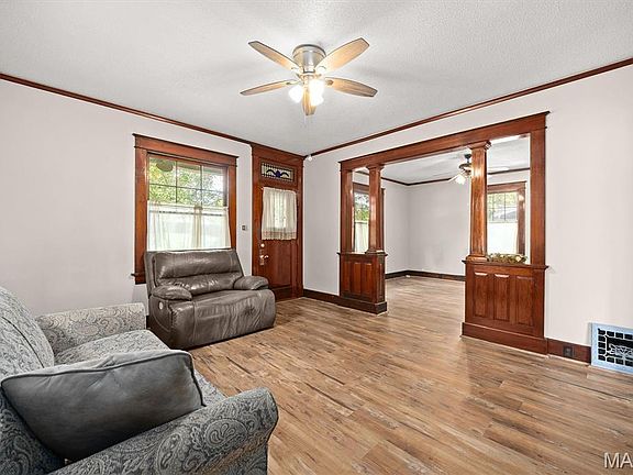 5th image of 808 Troy Rd