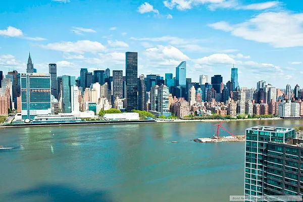 Sold by Bond New York | media 31