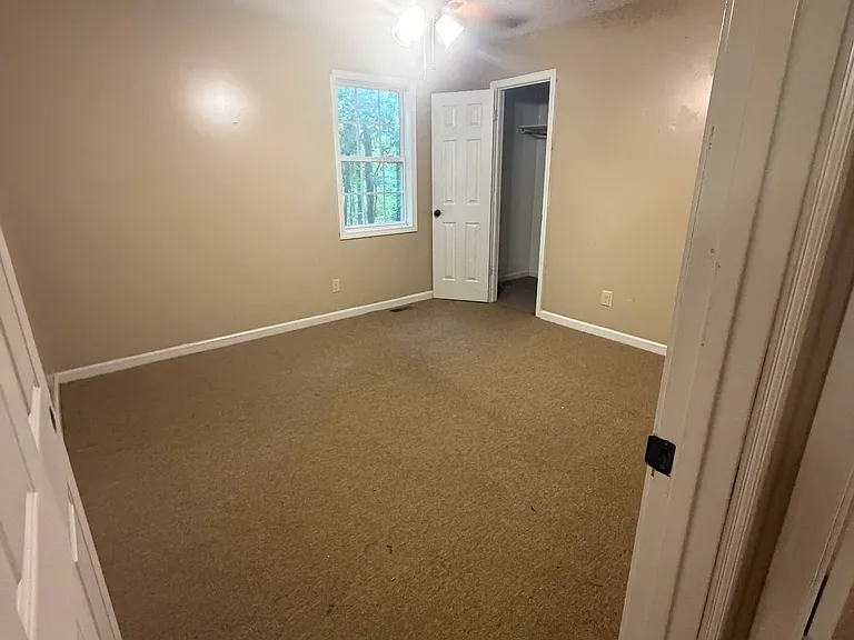 161 Cox Rd — Photo 5