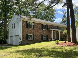 3300 E Lydius St, Schenectady, NY 12303