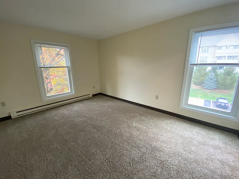 Sunset Ridge Apartments — Photo 75