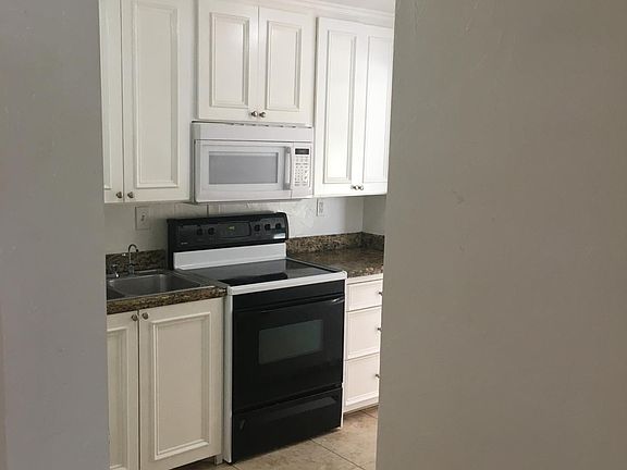 5th image of 1735 NE 48th Ct