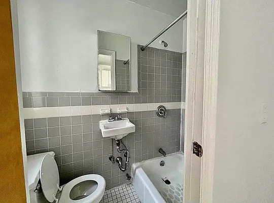 Rented by J PRESTON AND ASSOCIATES INC | media 7