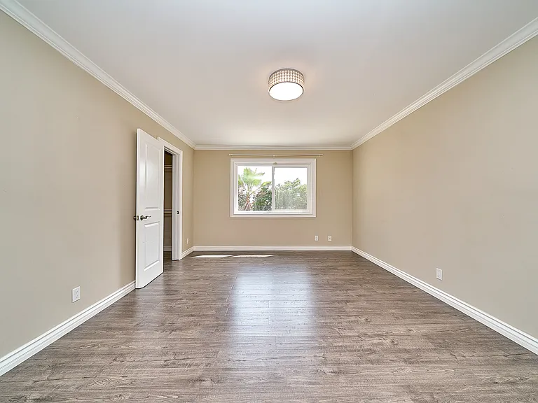 2660 Conata St — Photo 18