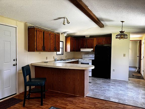 4th image of 499 Tanzman Rd
