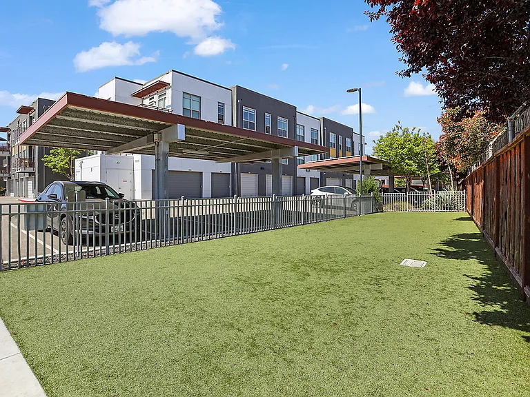 ROEN Menlo Park — Photo 29