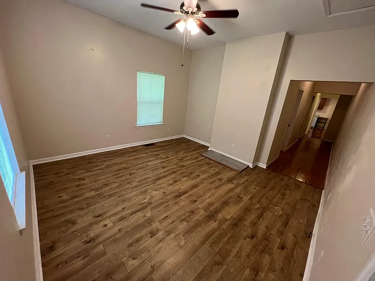 763 Lynwood Ave #B — Photo 22