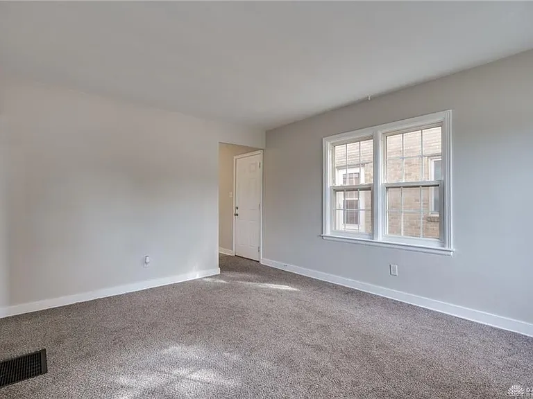 337-339 Wayne Dr #339 — Photo 6