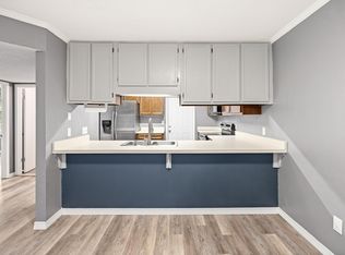 82 5th St, Shalimar, FL 32579