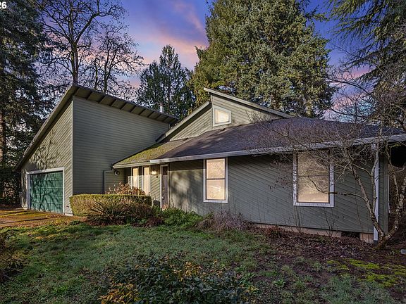 4th image of 10455 SW Grant Ct