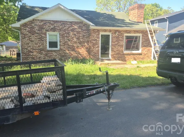 108 Crest St, Belmont, NC 28012