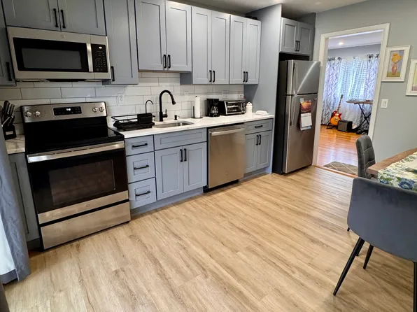 230 Cherry Hill Drive #2B, Bridgeport, CT 06606