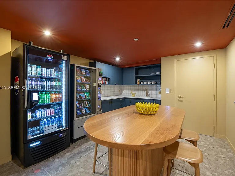 90 NE 32nd St #516 — Photo 35