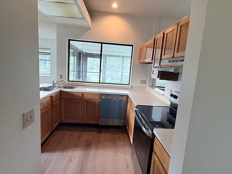 2020 Indian Springs Dr — Photo 16