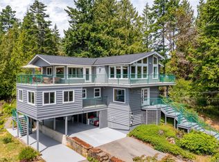 4826 Cannon Cres, Southern Gulf Islands, BC V0N 2M2