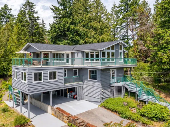 4826 Cannon Cres, Southern Gulf Islands, BC V0N 2M2
