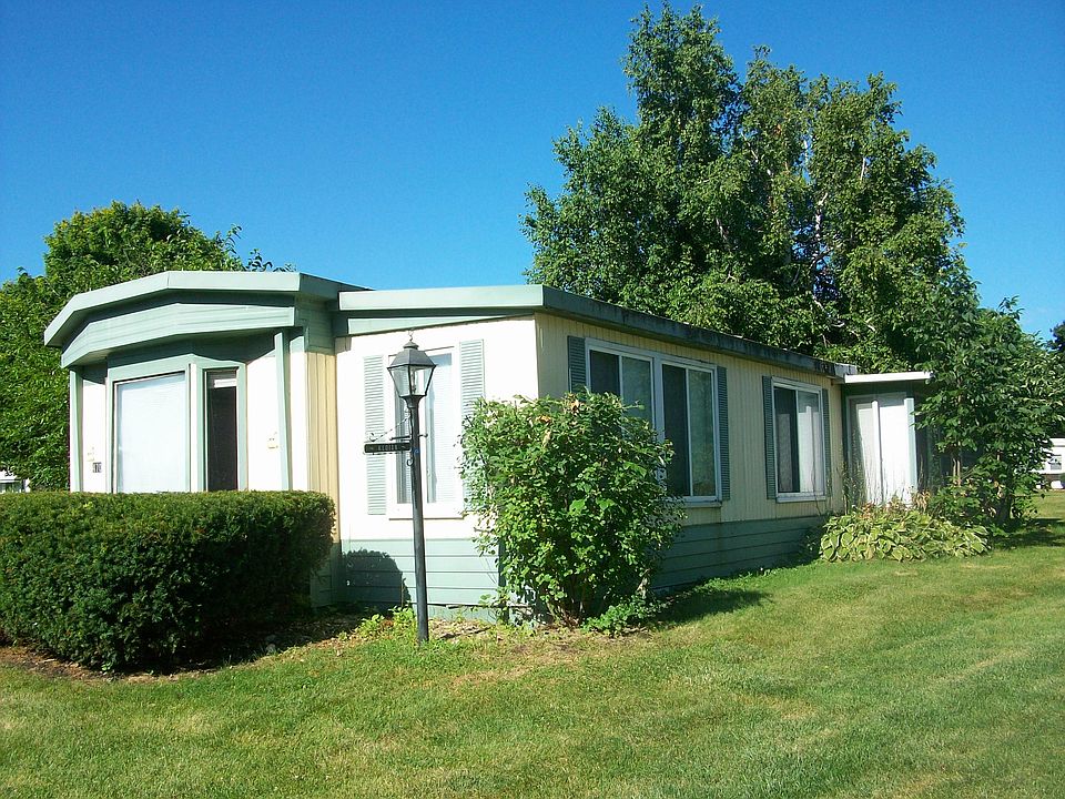 2nd image of 470 Flamingo St