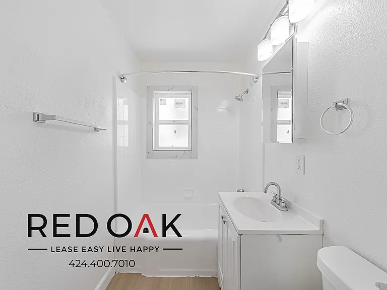 745 S Mariposa Ave #7 — Photo 11