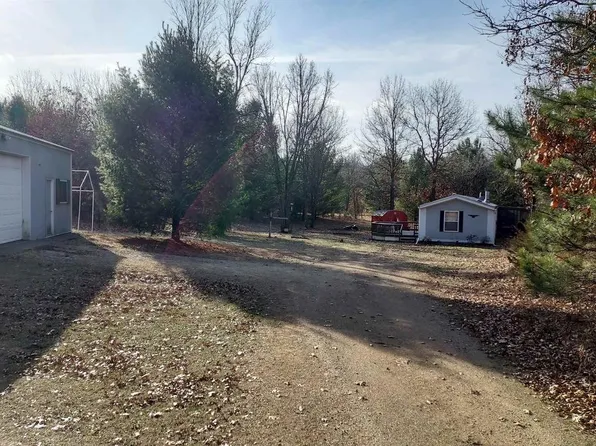 W8411 Elk Avenue, Oxford, WI 53952