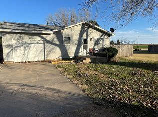 4004 Worden St, Albert, KS 67511