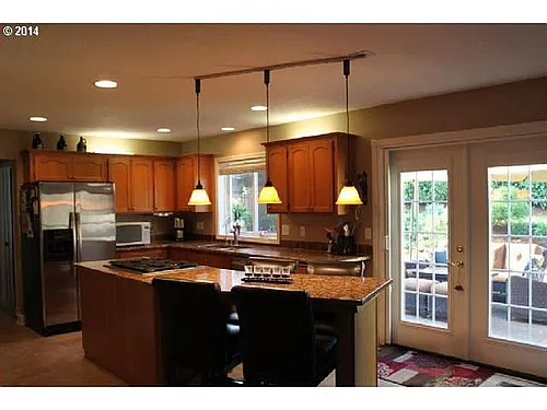 15930 SW Hawk Ct Photo 1