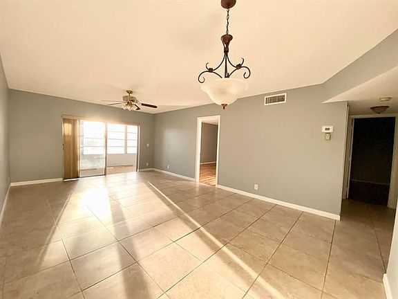 5th image of 2700 Casita Way APT 214