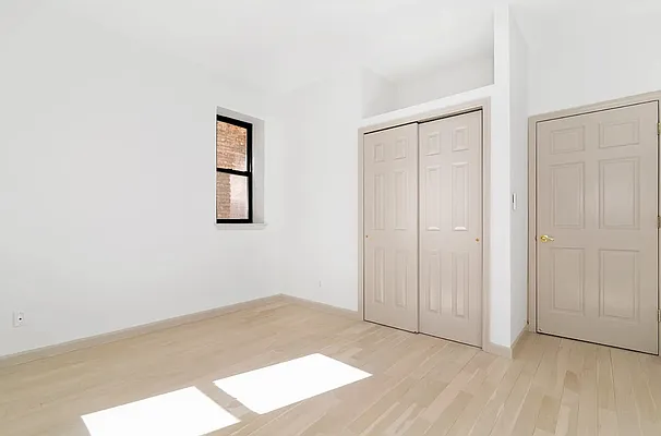 Rented by REAL New York | media 6