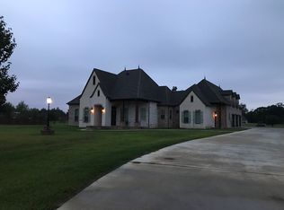 8425 Edgar Dr, Orange, TX 77630