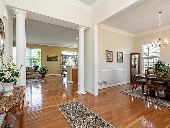 5th image of 4780 Saint Medan Dr
