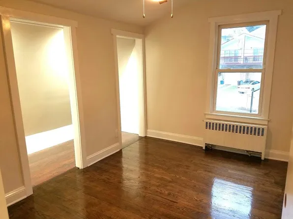 359 Castleton Ave #2, Staten Island, NY 10301