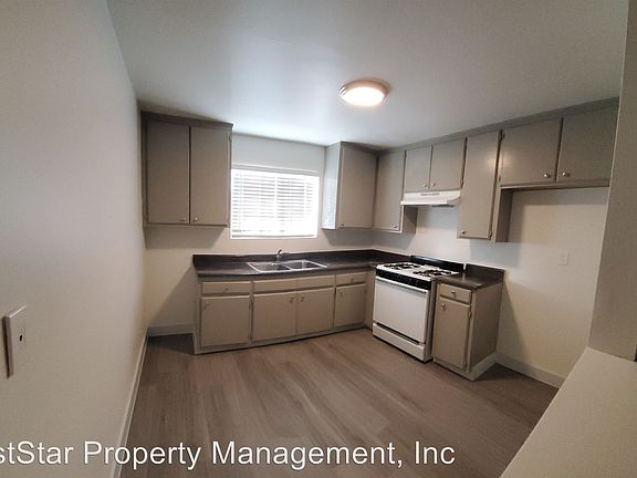 2nd image of 11116 Berendo Ave APT 4