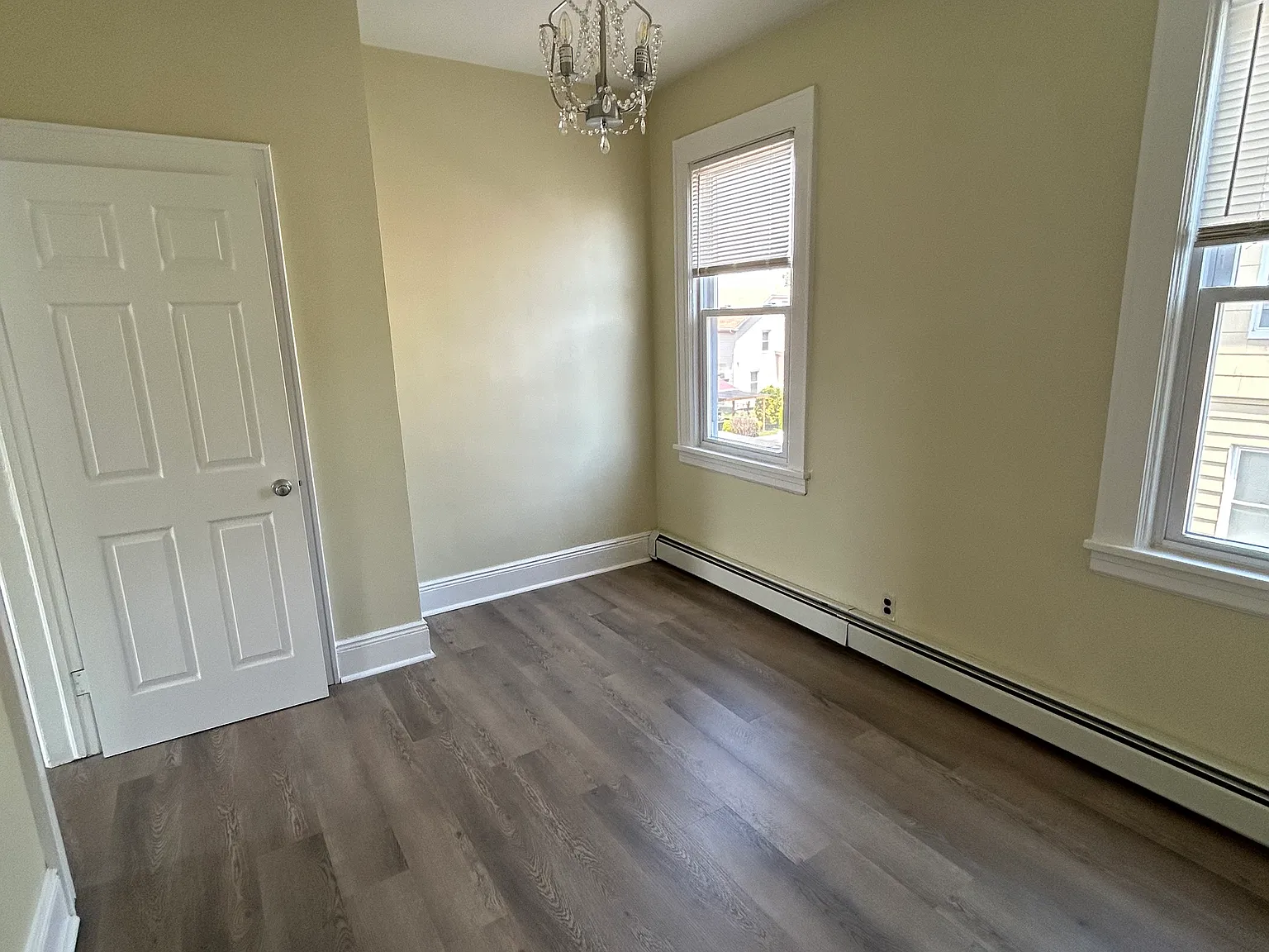 2 bed, $2,300 — Photo 4