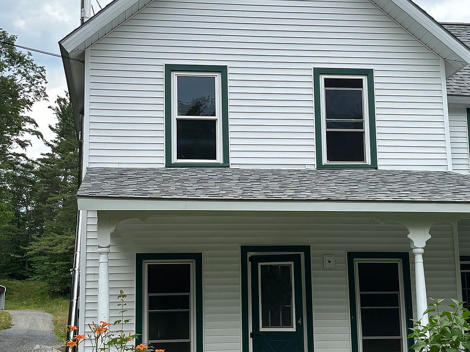 1st image of 29 Station St Unit 2
