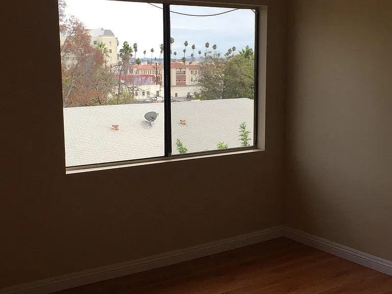 5346 Loma Linda Ave #301 — Photo 8
